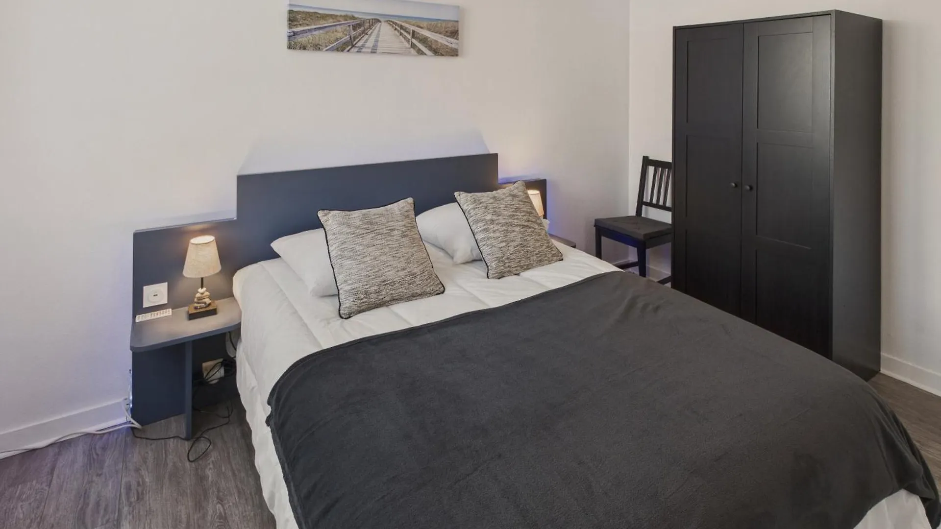 Апартаменты Appartement Pour 4 A 5 Minutes De La Plage Локтюди Франция